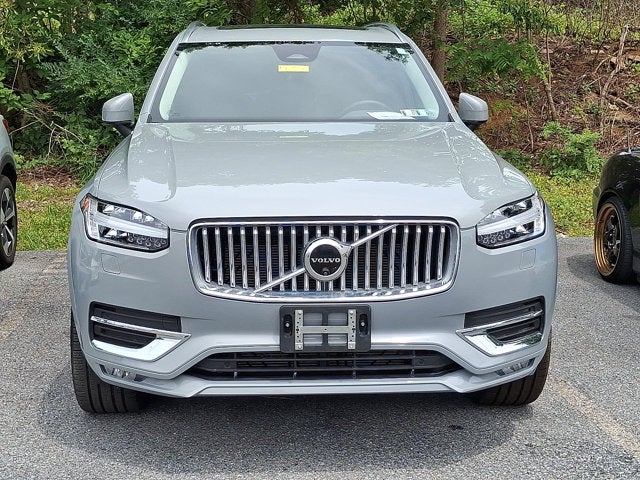 2024 Volvo XC90 Plus Bright Theme