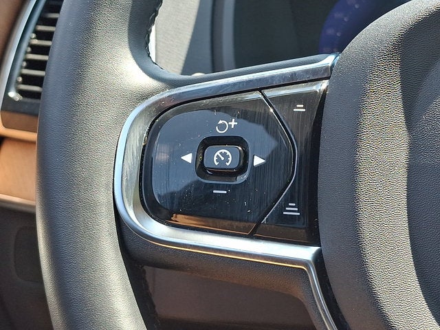 2024 Volvo XC90 Plus Bright Theme