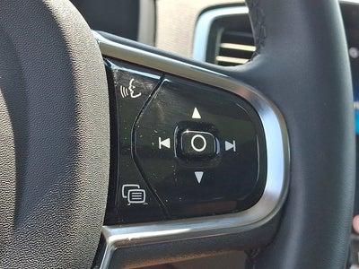 2024 Volvo XC90 Plus Bright Theme