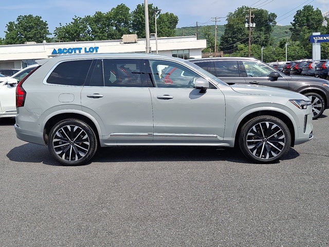 2026 Volvo XC90 Plus