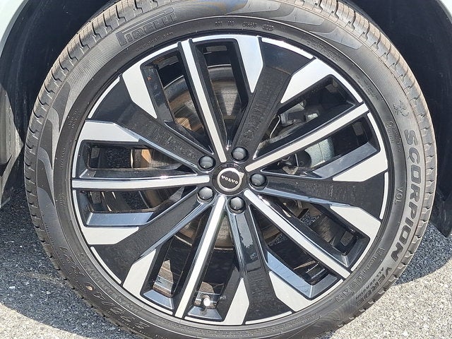 2026 Volvo XC90 Plus