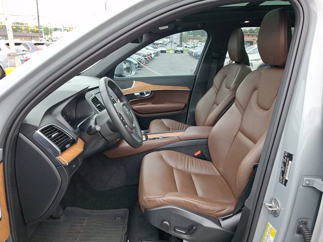 2024 Volvo XC90 Plus Bright Theme