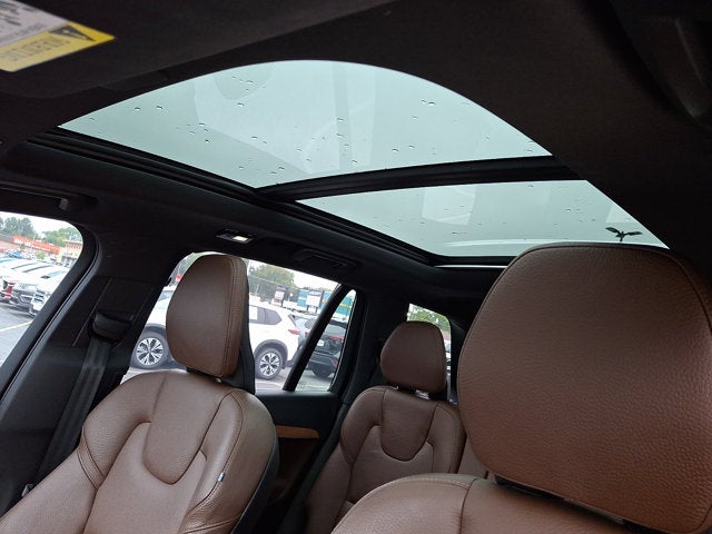 2024 Volvo XC90 Plus Bright Theme