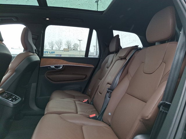 2024 Volvo XC90 Plus Bright Theme