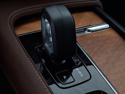 2024 Volvo XC90 Plus Bright Theme