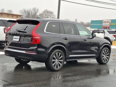 2024 Volvo XC90 Plus Bright Theme
