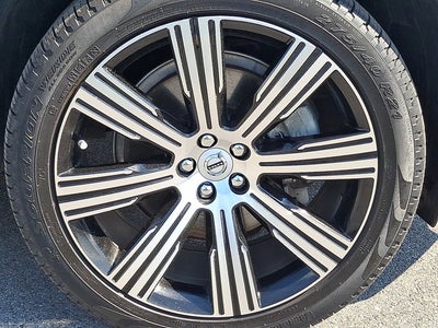 2025 Volvo XC90 Plus