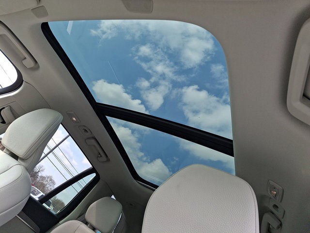 2025 Volvo XC90 Plus