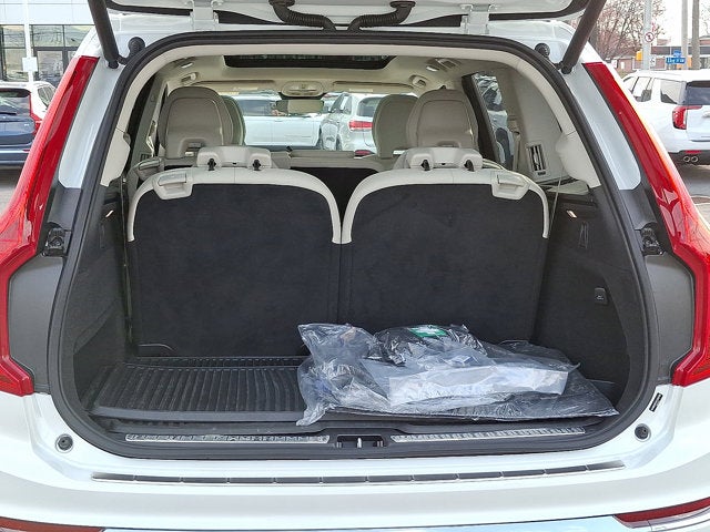 2025 Volvo XC90 Plus