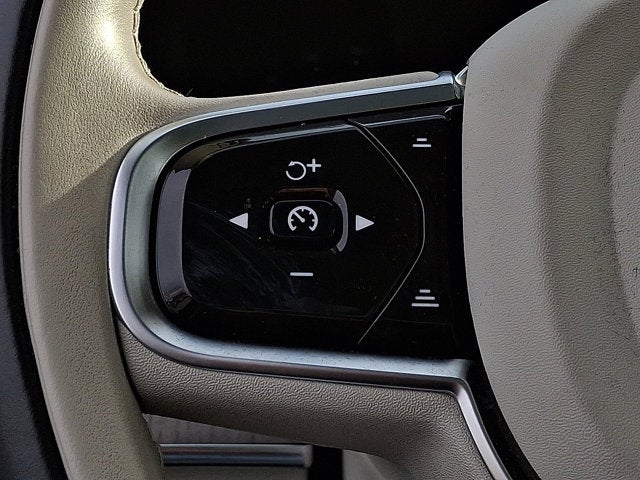 2024 Volvo XC90 Ultimate Bright Theme