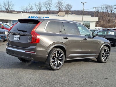 2024 Volvo XC90 Ultimate Bright Theme