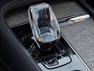 2024 Volvo XC90 Ultimate Bright Theme