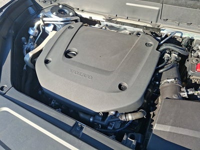 2024 Volvo XC90 Ultimate Bright Theme