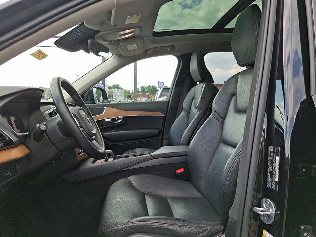 2023 Volvo XC90 Plus