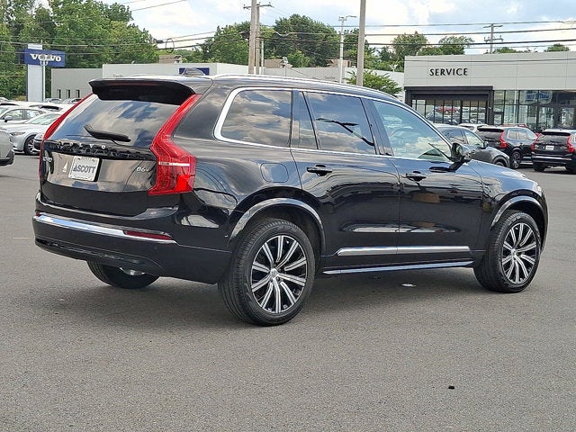 2023 Volvo XC90 Plus