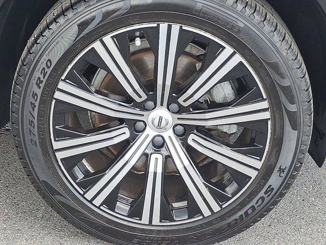 2023 Volvo XC90 Plus