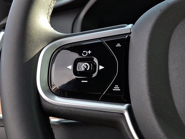 2023 Volvo XC90 Plus