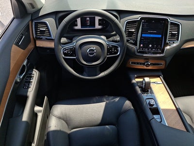 2023 Volvo XC90 Plus