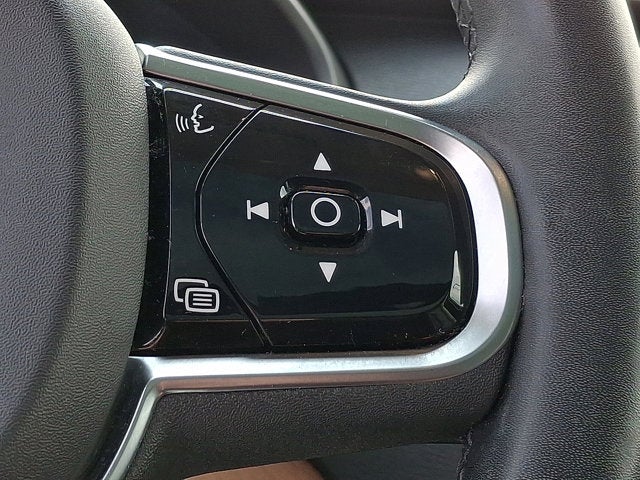 2023 Volvo XC90 Plus