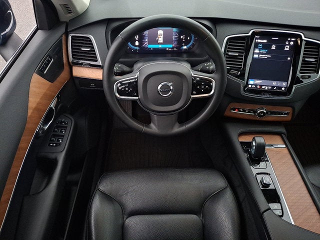 2023 Volvo XC90 Plus