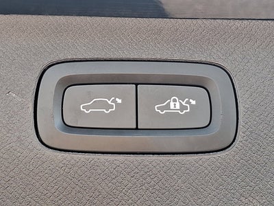 2023 Volvo XC90 Plus