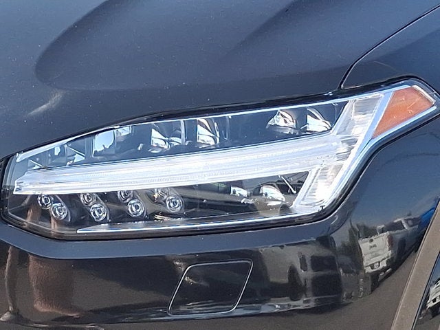 2023 Volvo XC90 Plus