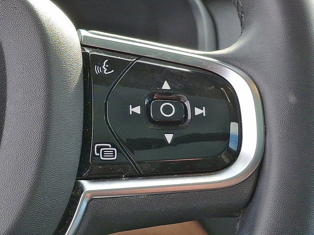 2023 Volvo XC90 Plus