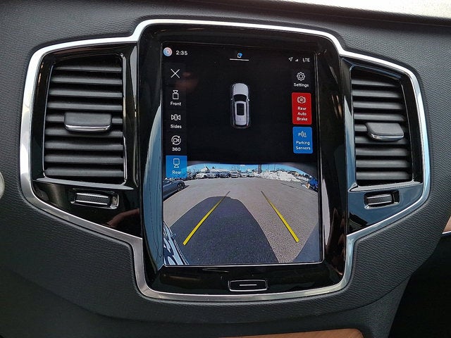 2023 Volvo XC90 Plus