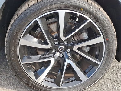 2023 Volvo XC90 Plus