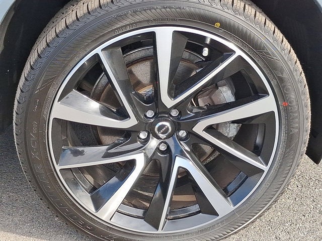 2023 Volvo XC90 Plus