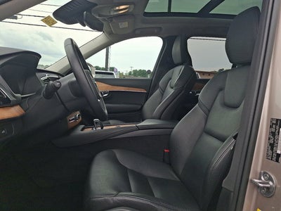 2023 Volvo XC90 Plus