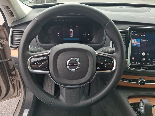 2023 Volvo XC90 Plus