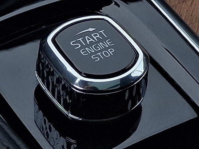 2023 Volvo XC90 Plus