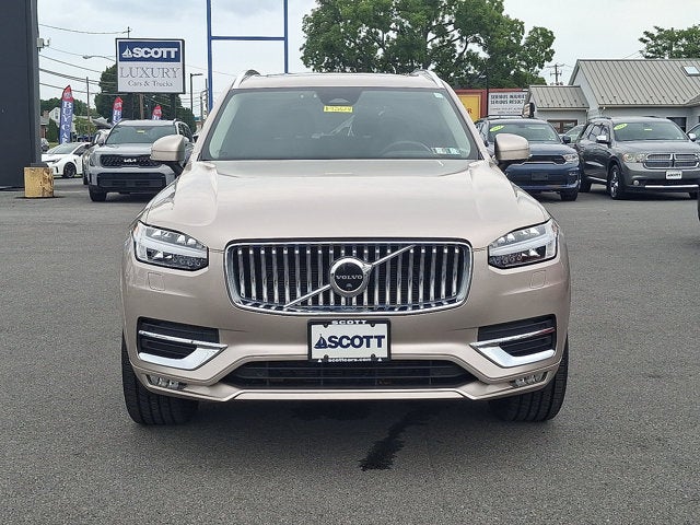 2023 Volvo XC90 Plus