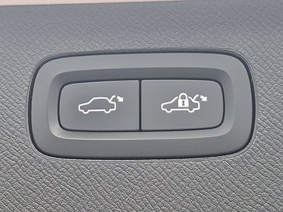 2023 Volvo XC90 Plus