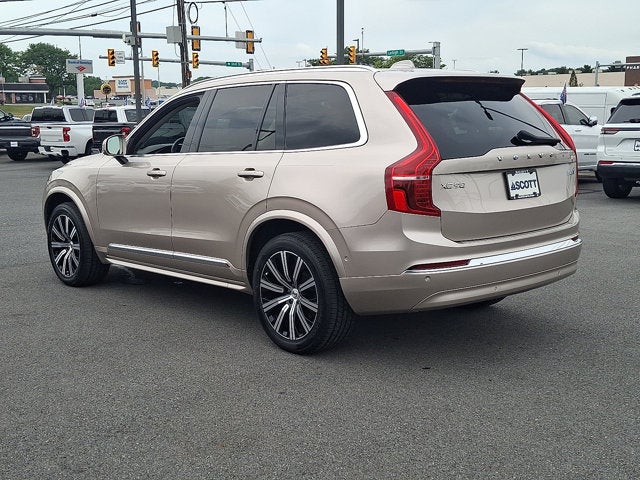2023 Volvo XC90 Plus