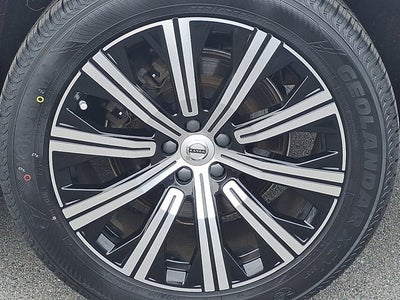 2023 Volvo XC90 Plus