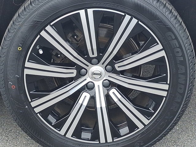 2023 Volvo XC90 Plus