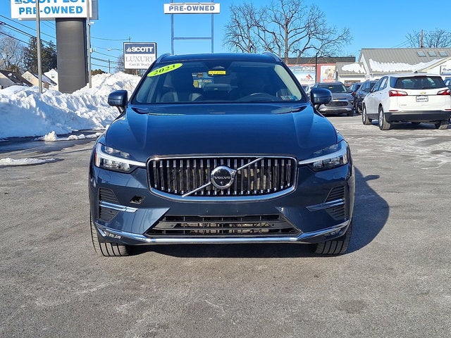 2023 Volvo XC60 Ultimate Bright Theme