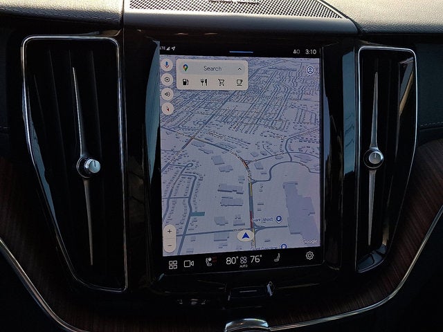 2023 Volvo XC60 Ultimate Bright Theme