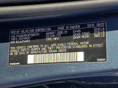 2023 Volvo XC60 Ultimate Bright Theme