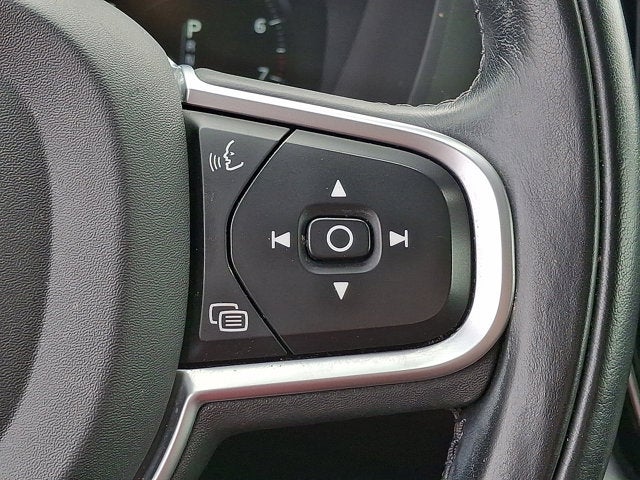 2020 Volvo XC60 Momentum