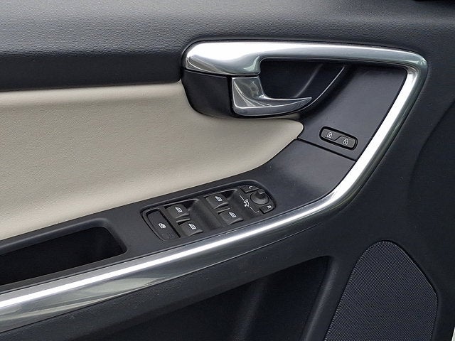 2017 Volvo XC60 Dynamic
