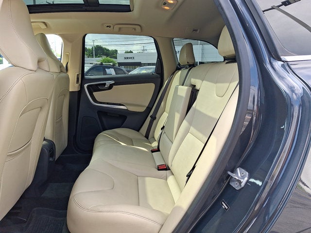 2016 Volvo XC60 T5 Premier
