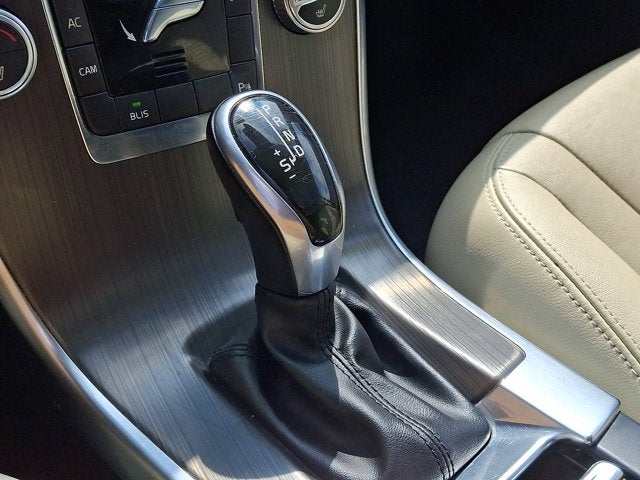 2016 Volvo XC60 T5 Premier