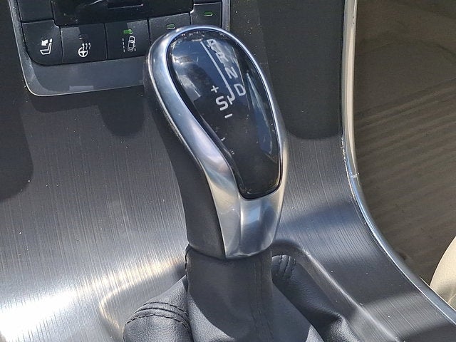 2015 Volvo XC60 T5 Platinum
