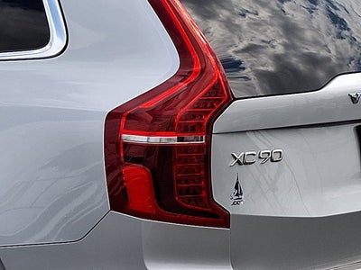 2021 Volvo XC90 Momentum