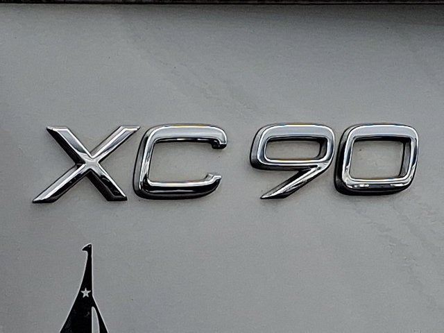 2021 Volvo XC90 Momentum