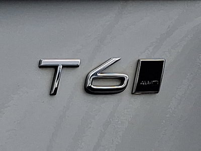 2021 Volvo XC90 Momentum