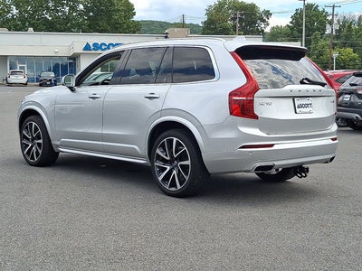 2021 Volvo XC90 Momentum